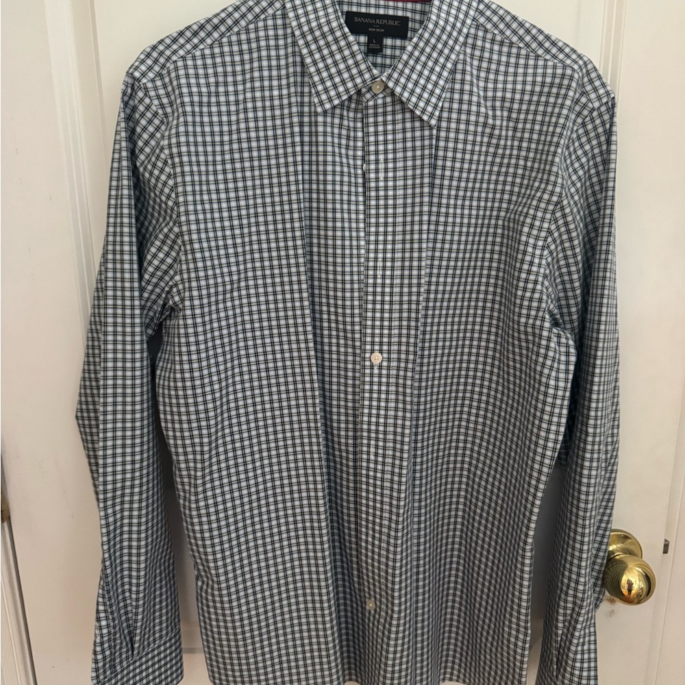 Banana Republic Men’s Untucked Fit Non Iron Blue Checkered Men's Shirt